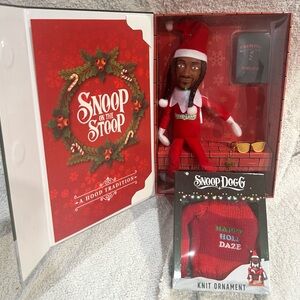 Snoop on the Stoop Snoop Dogg figure and Christmas Ornament Sweater bonus NWT
